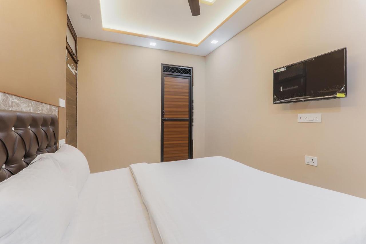 Oyo Tripureswari Guest House Puri Exterior photo