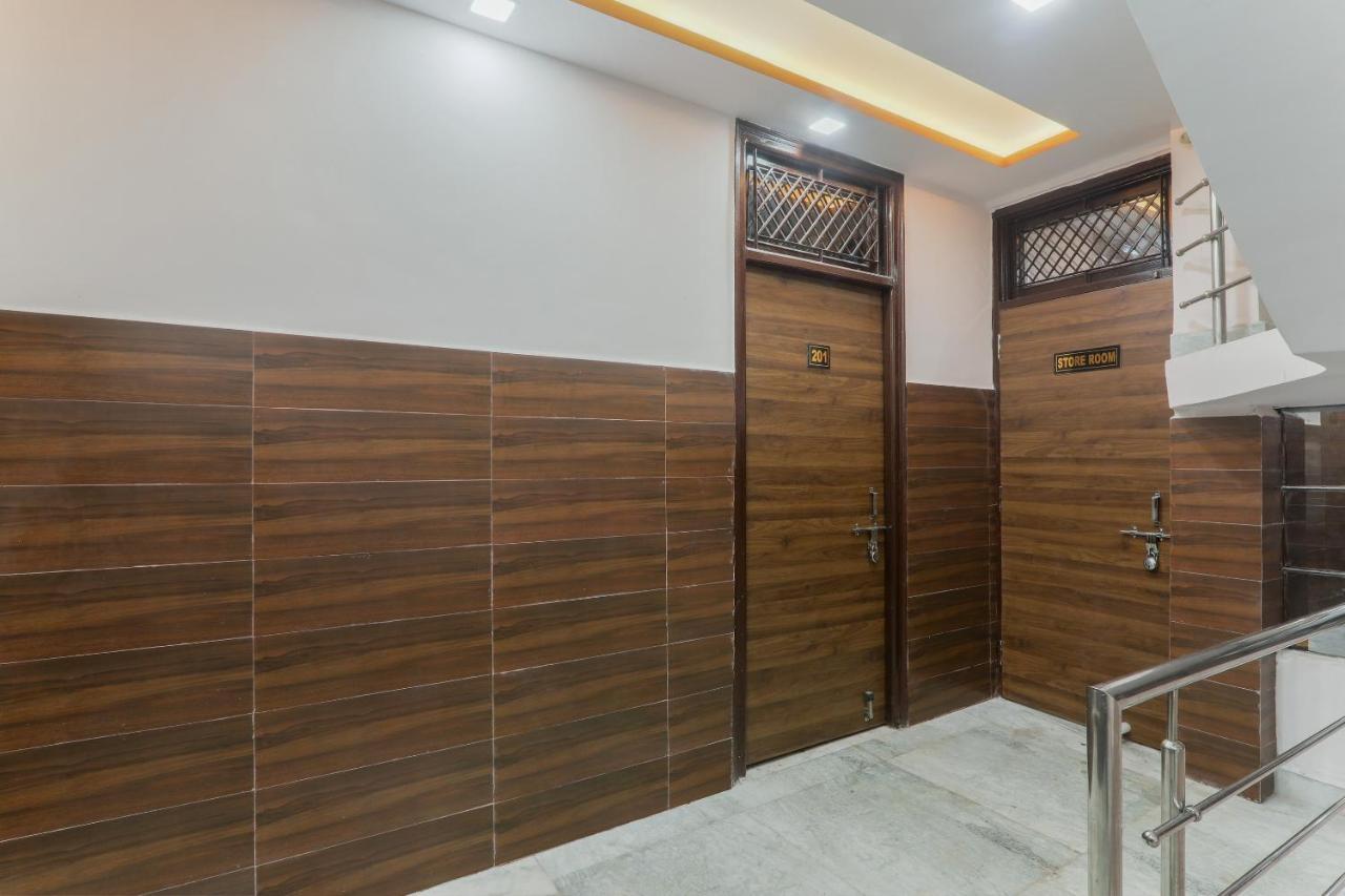 Oyo Tripureswari Guest House Puri Exterior photo